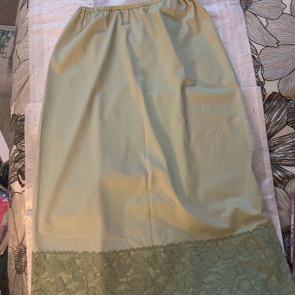 Vintage 1960s Van Raalte S Half Slip Green Lace Trim Suavette - Picture 4 of 6